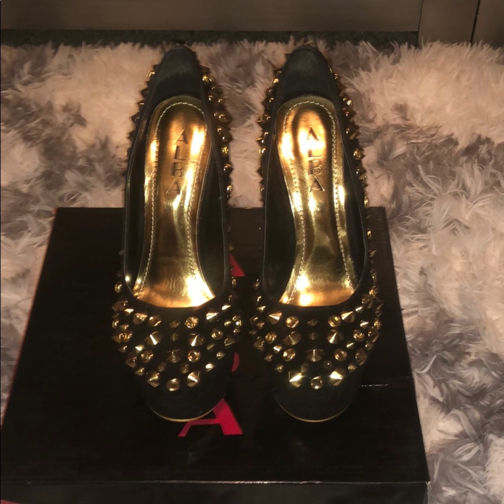 ALBA pumps size 6.5